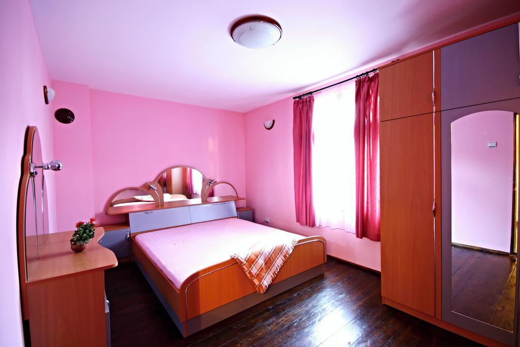 Private 4Br-2Ba Guest House Dryanovo With Pool And Free Parking Zewnętrze zdjęcie