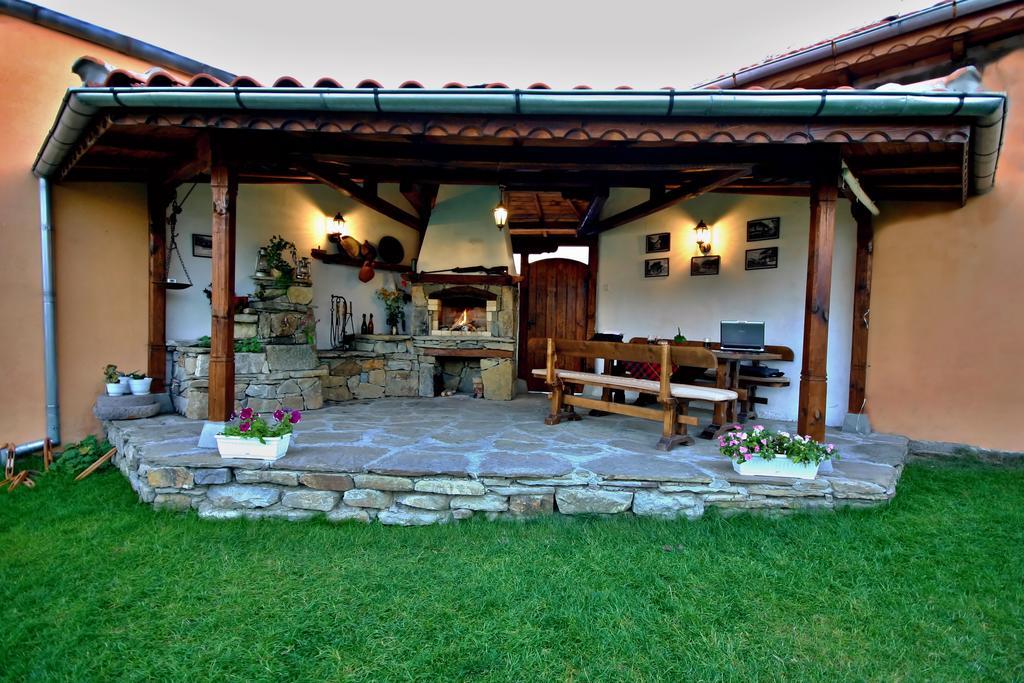 Private 4Br-2Ba Guest House Dryanovo With Pool And Free Parking Zewnętrze zdjęcie
